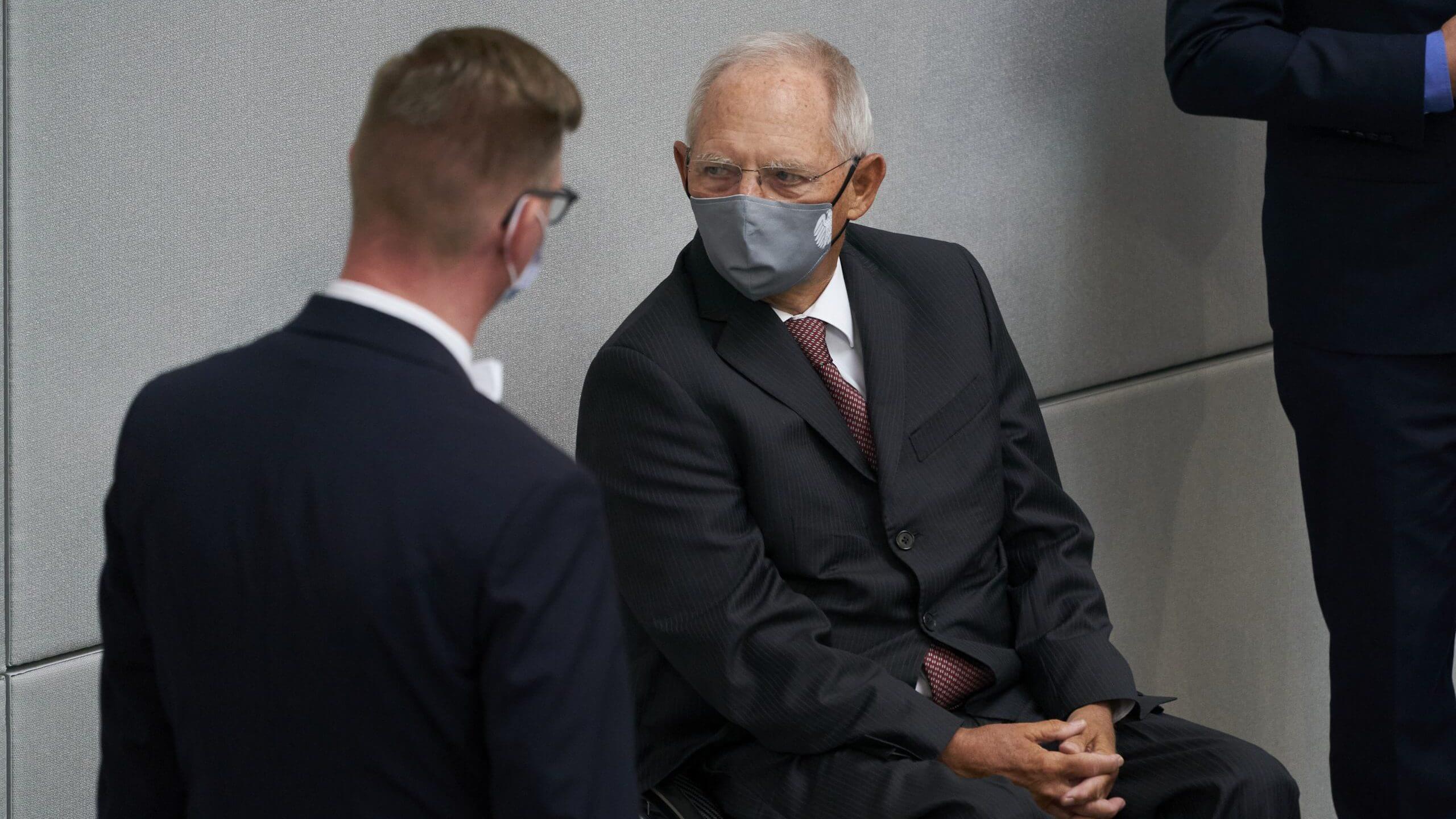 Ab 1. September gilt die dringende Empfehlung zum Tragen einer Mund-Nasen-Bedeckung in allen Liegenschaften des Deutschen Bundestages.