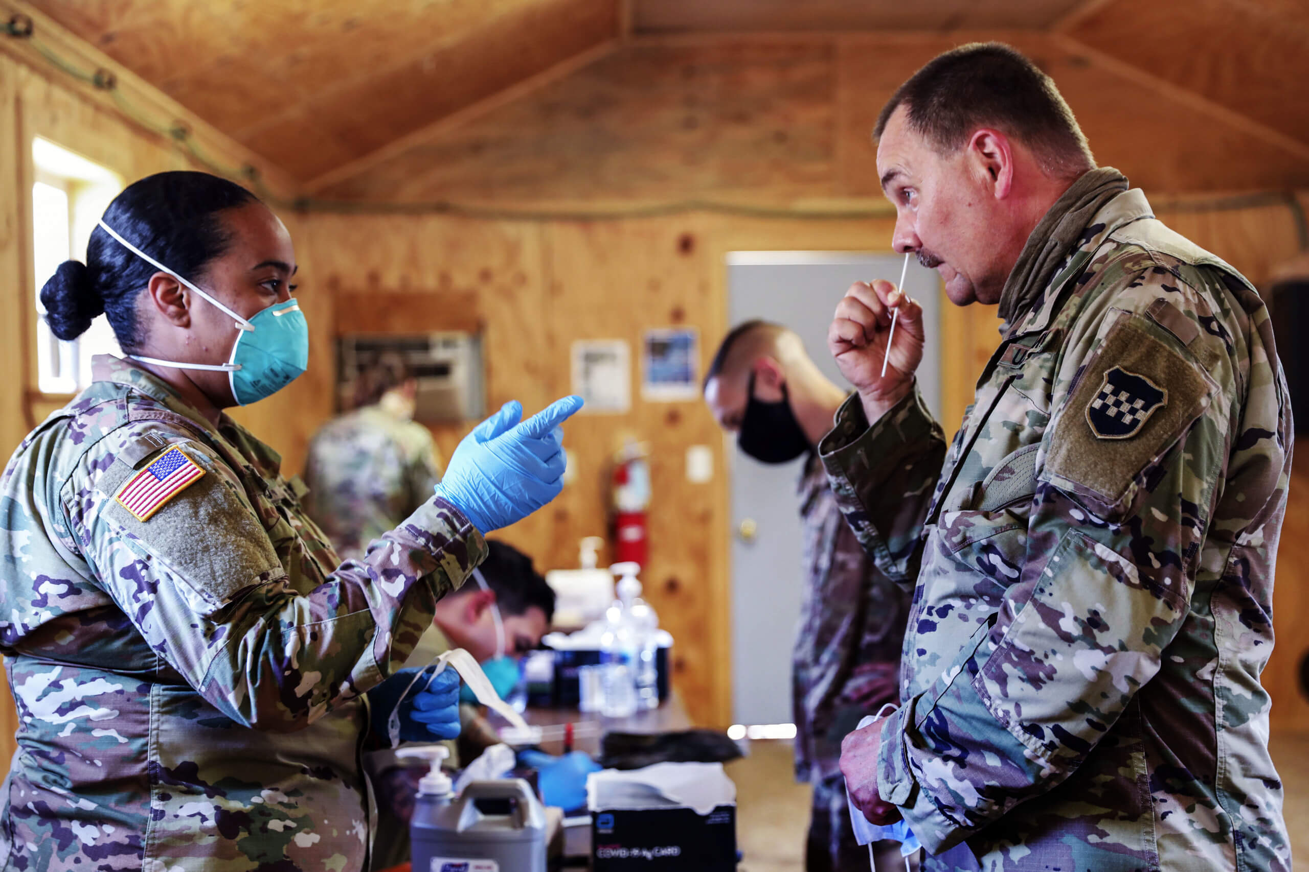 US-Soldat bei einem Covid-19-Test